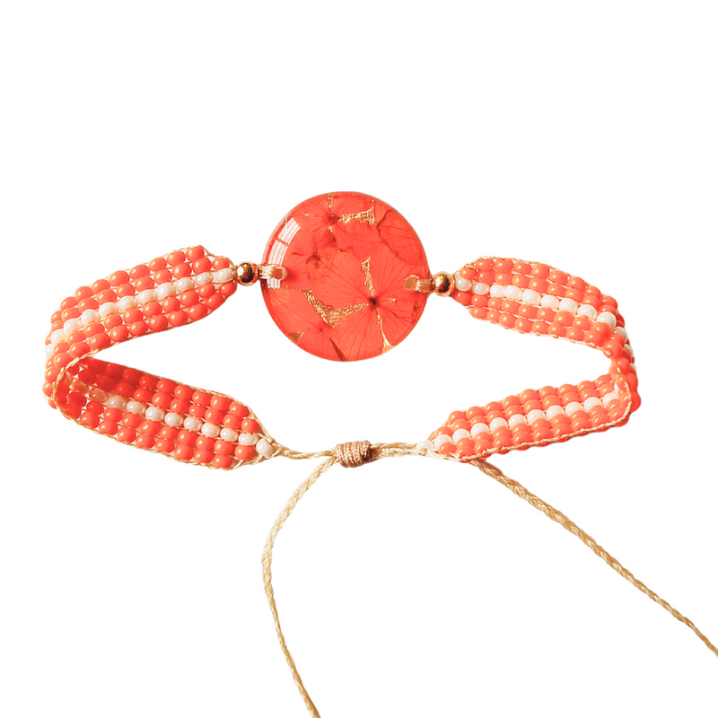 Pulsera medallón pequeño de flores naturales